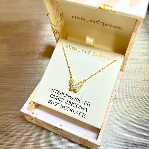 Olivia & Jackson BRAND NEW gold toned adjustable necklace ✨ Box included - Picture 3 of 4